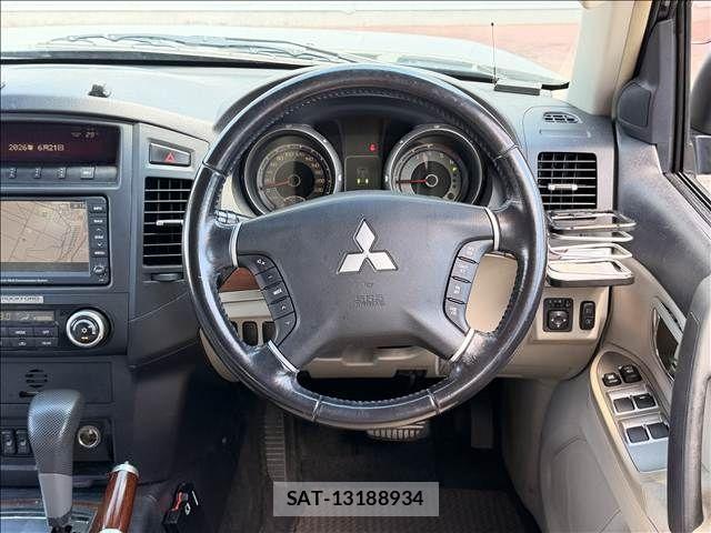 Mitsubishi PAJERO 2009-04 7878711-18