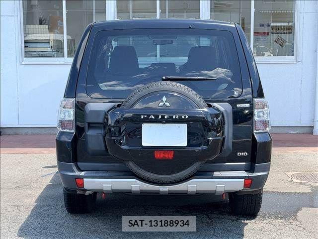 Mitsubishi PAJERO 2009-04 7878711-3
