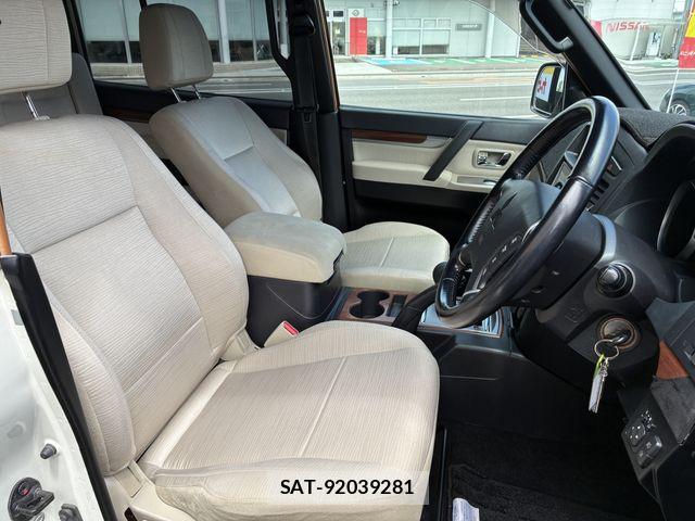Mitsubishi PAJERO 2008-11 7963245-17