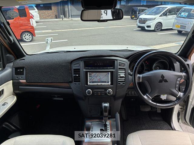 Mitsubishi PAJERO 2008-11 7963245-6