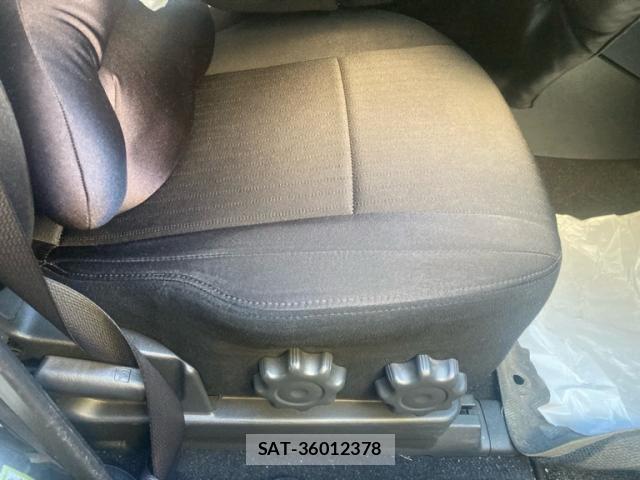 Mitsubishi PAJERO 2017-10 7980526-12