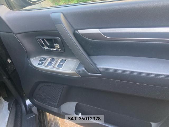 Mitsubishi PAJERO 2017-10 7980526-14