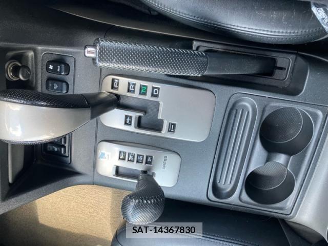 Mitsubishi PAJERO 2005-10 7980529-23