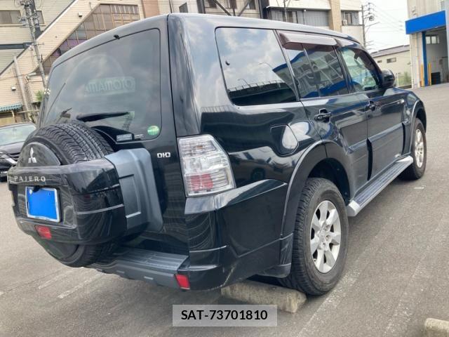 Mitsubishi PAJERO 2015-12 8037541-1
