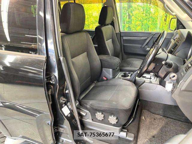 Mitsubishi PAJERO 2013-08 8101136-7
