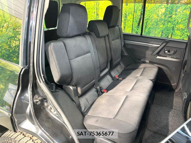 Mitsubishi PAJERO 2013-08 8101136-8