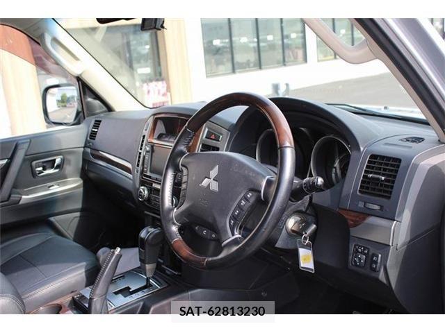 Mitsubishi PAJERO 2014-09 8231247-27