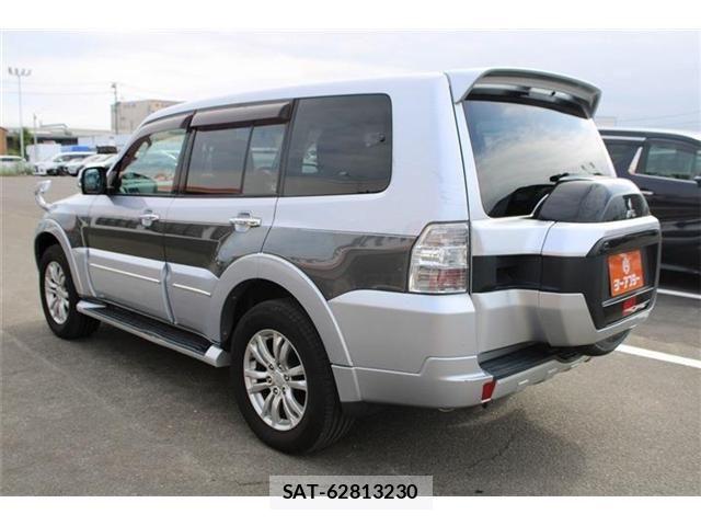 Mitsubishi PAJERO 2014-09 8231247-6