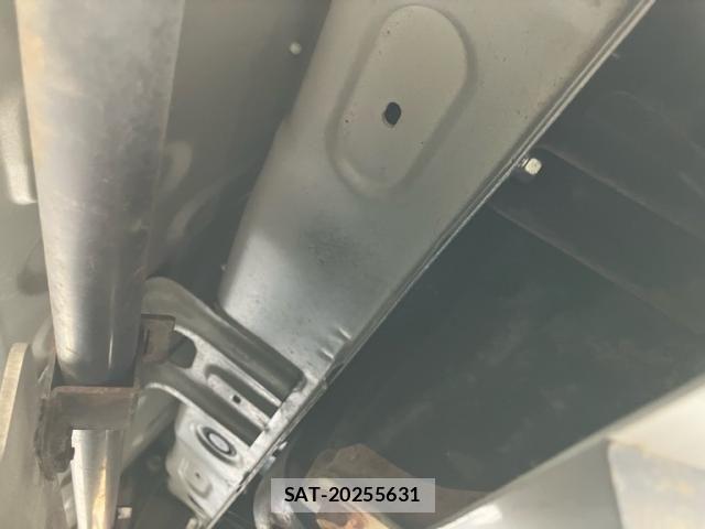 Mitsubishi PAJERO 2014-07 8246299-9