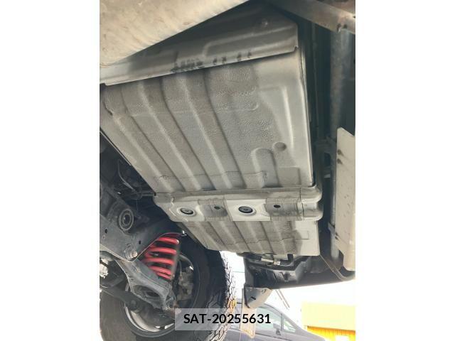 Mitsubishi PAJERO 2014-07 8246299-10