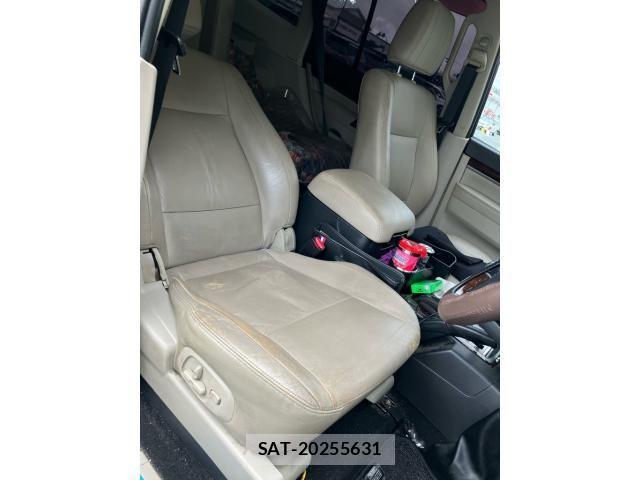 Mitsubishi PAJERO 2014-07 8246299-14