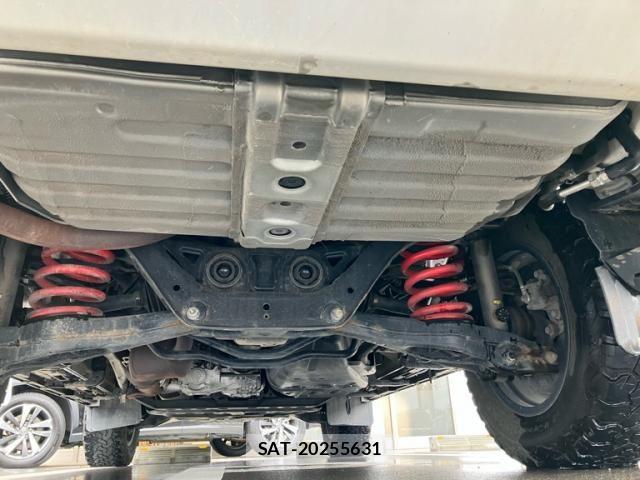Mitsubishi PAJERO 2014-07 8246299-8