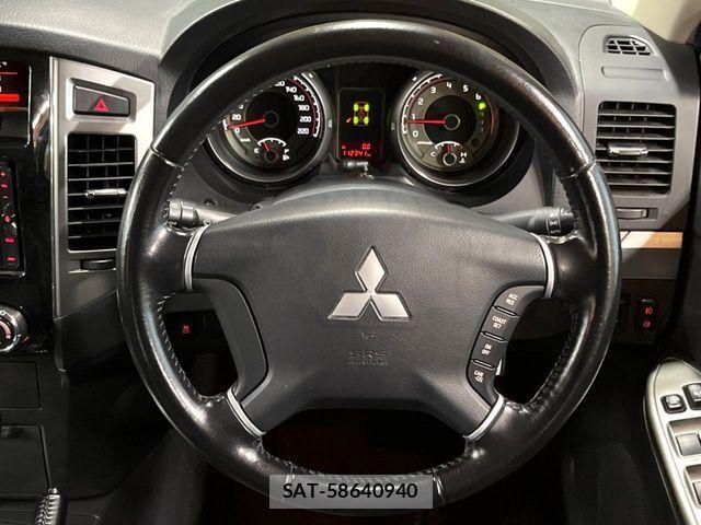 Mitsubishi PAJERO 2015-07 8246298-11