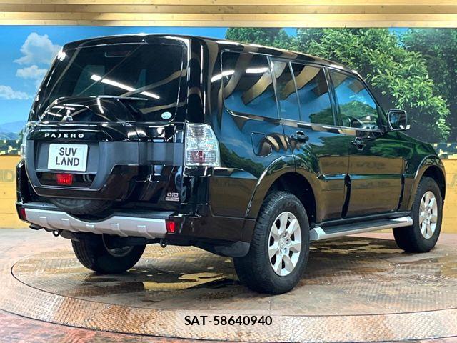 Mitsubishi PAJERO 2015-07 8246298-17