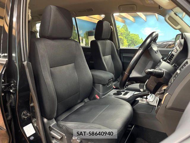 Mitsubishi PAJERO 2015-07 8246298-7