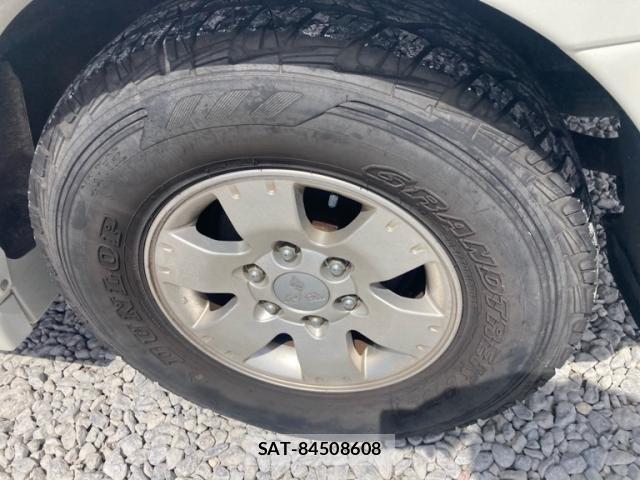 Mitsubishi PAJERO 2004-10 8246302-10