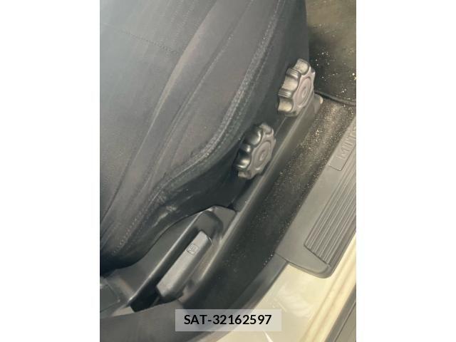 Mitsubishi PAJERO 2015-03 8246301-15