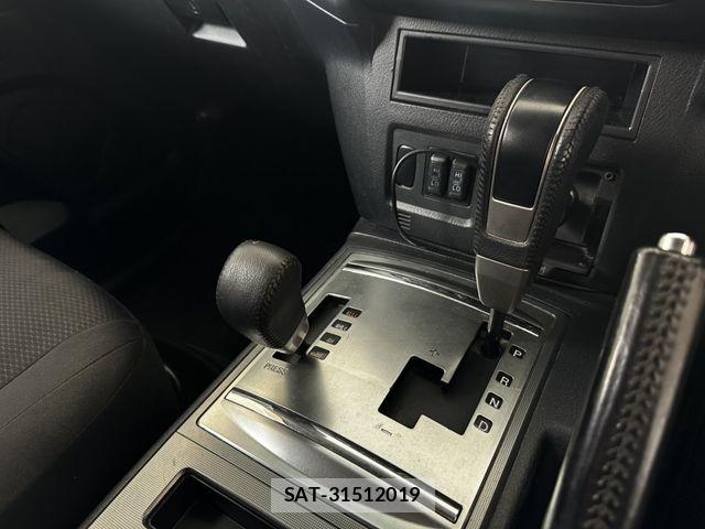 Mitsubishi PAJERO 2011-07 8337340-10