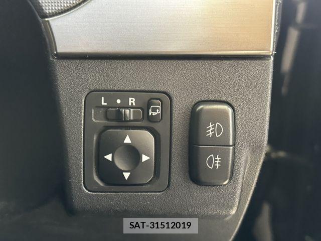 Mitsubishi PAJERO 2011-07 8337340-7