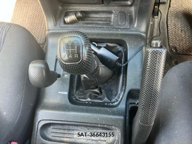 Mitsubishi PAJERO 2005-08 8368049-19