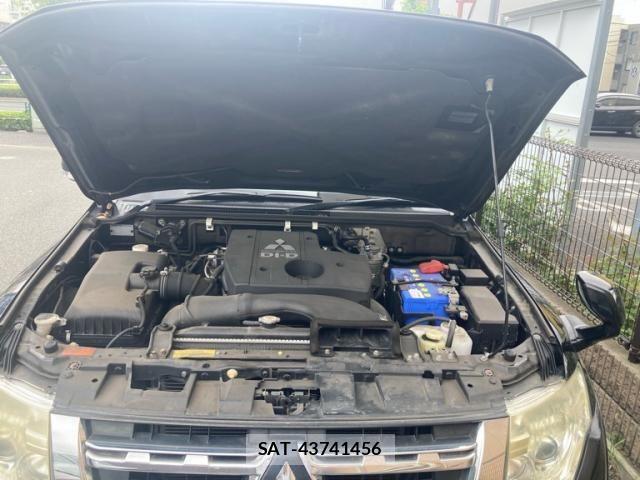 Mitsubishi PAJERO 2013-03 8414293-12