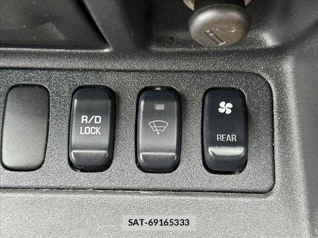 Mitsubishi PAJERO 2002-08 8414294-27