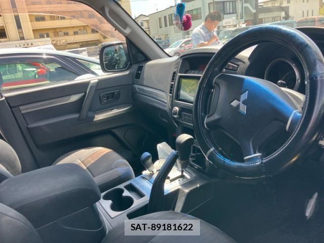 Mitsubishi PAJERO 2012-06 8660932-10