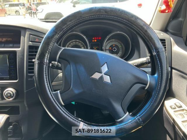 Mitsubishi PAJERO 2012-06 8660932-12