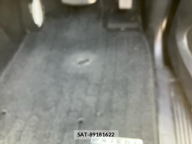 Mitsubishi PAJERO 2012-06 8660932-19