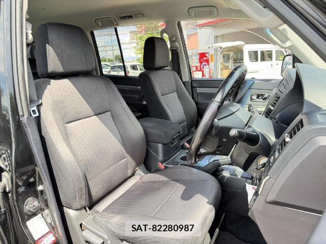 Mitsubishi PAJERO 2012-06 8686263-11