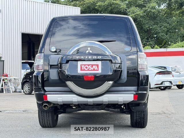 Mitsubishi PAJERO 2012-06 8686263-18