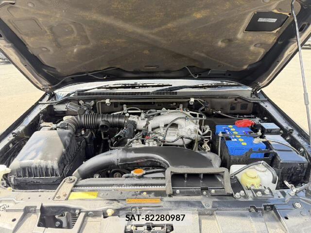 Mitsubishi PAJERO 2012-06 8686263-21
