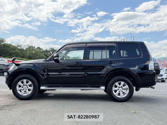 Mitsubishi PAJERO 2012-06 8686263-23
