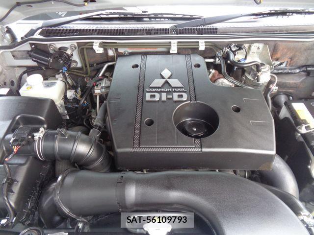 Mitsubishi PAJERO 2016-06 8686262-4