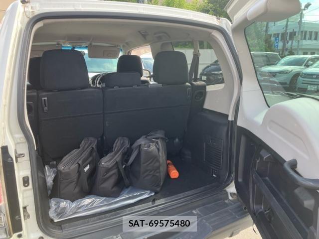 Mitsubishi PAJERO 2011-05 8831018-9