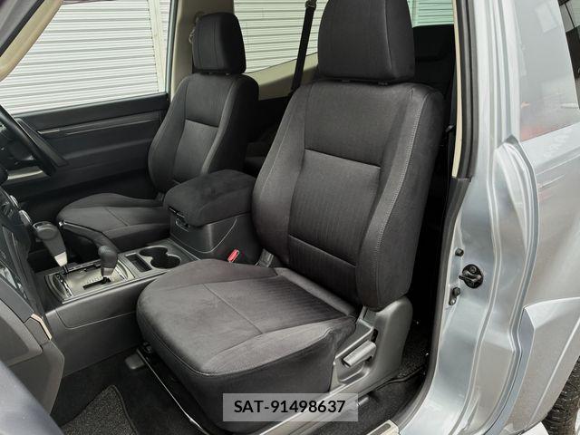 Mitsubishi PAJERO 2013-03 8831019-13