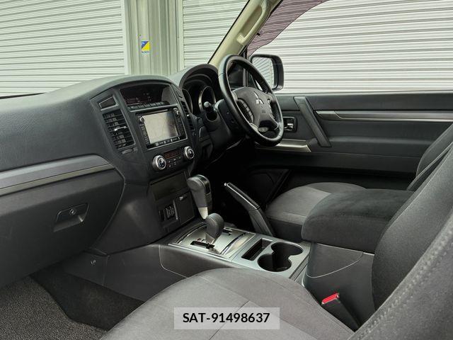 Mitsubishi PAJERO 2013-03 8831019-15