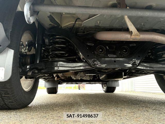 Mitsubishi PAJERO 2013-03 8831019-17