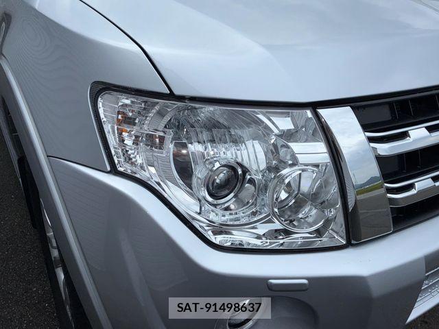 Mitsubishi PAJERO 2013-03 8831019-4