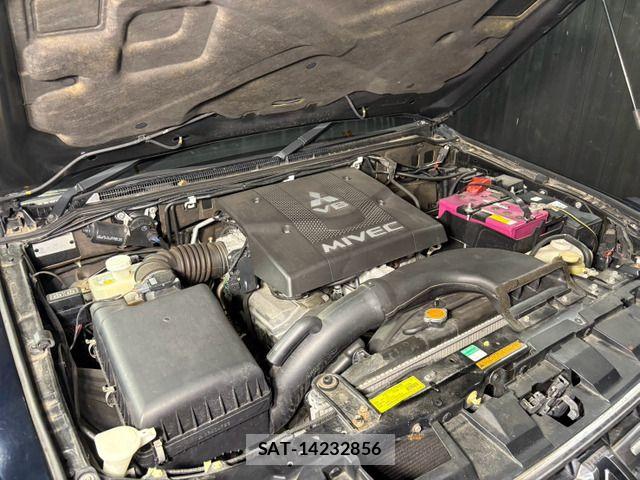 Mitsubishi PAJERO 2008-11 8881489-16