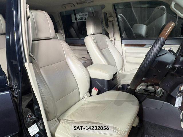 Mitsubishi PAJERO 2008-11 8881489-5