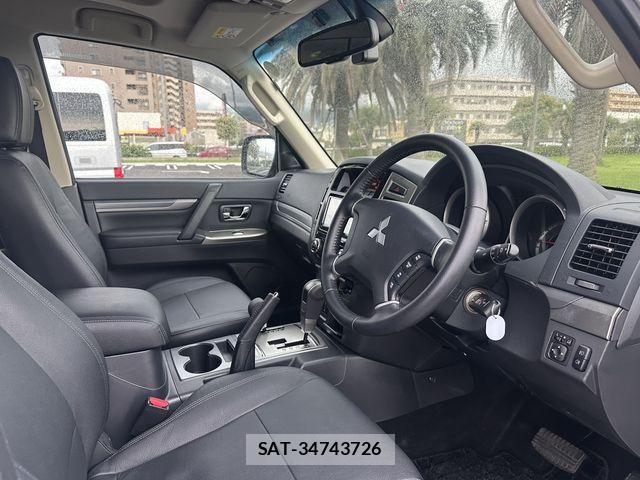 Mitsubishi PAJERO 2019-07 8881490-17