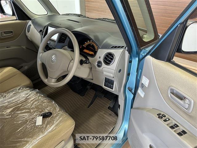 Suzuki PALETTE 2012-05 6911004-17