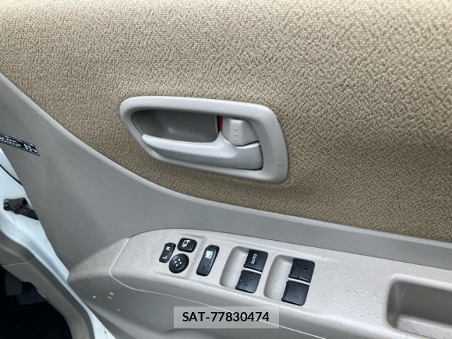Suzuki PALETTE 2010-06 8209470-11