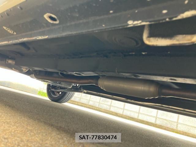 Suzuki PALETTE 2010-06 8209470-6