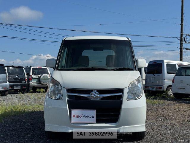 Suzuki PALETTE 2013-03 8414296-2
