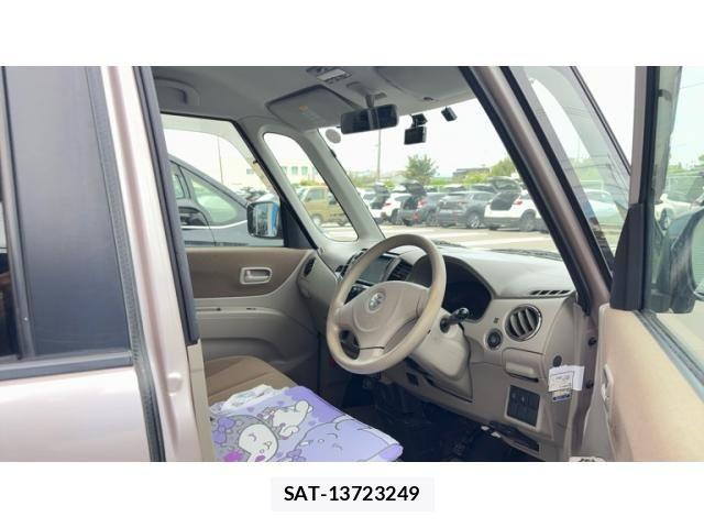 Suzuki PALETTE 2012-07 8438690-4