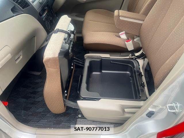 Suzuki PALETTE 2011-07 8831021-28