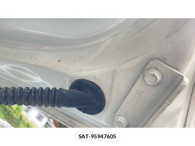 Suzuki PALETTE 2012-02 8871803-11