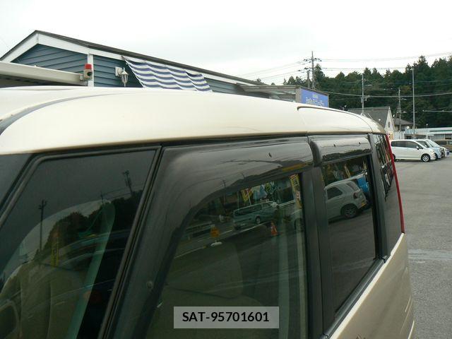 Suzuki PALETTE 2009-01 8881492-22